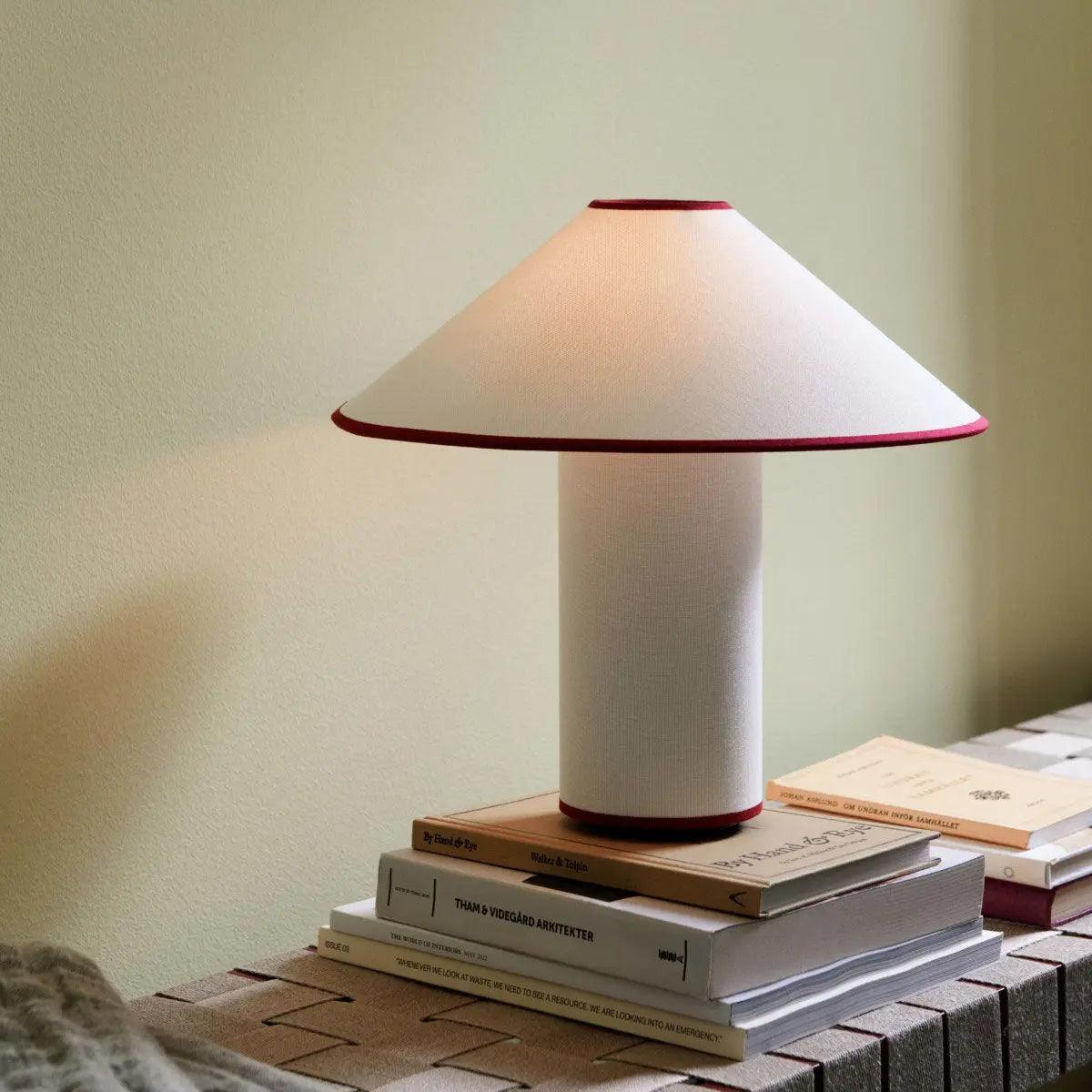 Modern Table Lamp White Metal With Red Trim - Product detail 4