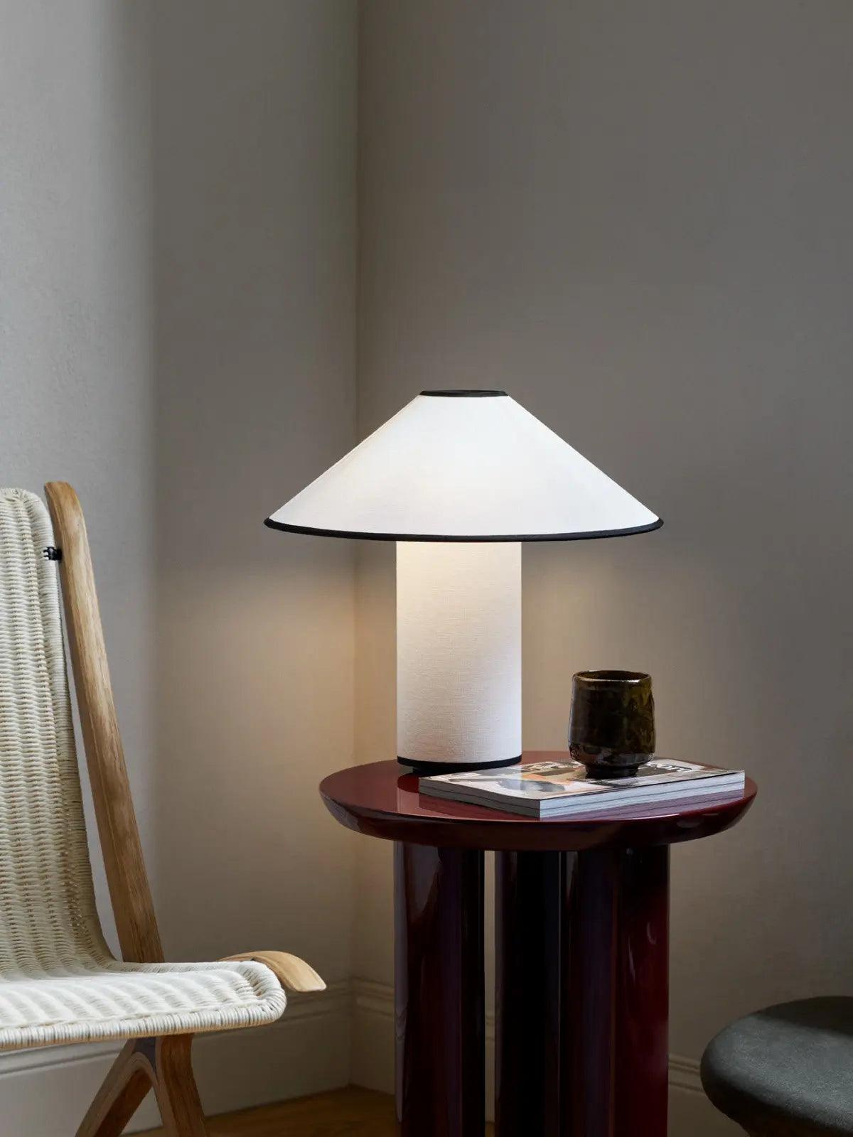 Modern Table Lamp White Metal With Red Trim - Product detail 32
