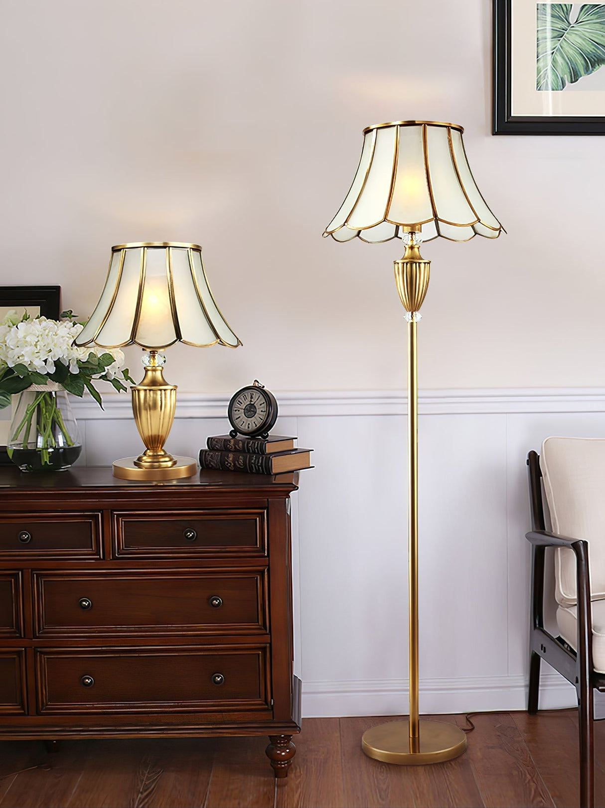 Classic Table Lamp Gold Stem Glass Shade Design - Product detail 13