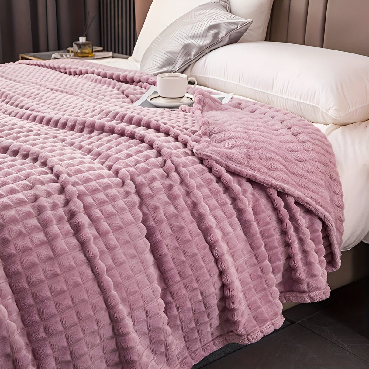 Chunky Knit Throw Blanket Ultra-Soft Coral Fleece Textured Design - Product detail 11