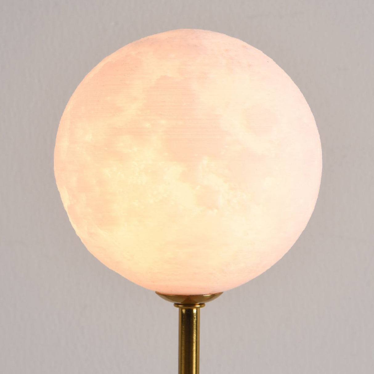 Moon Shape Table Lamp LED Astronaut Design - Product detail 18