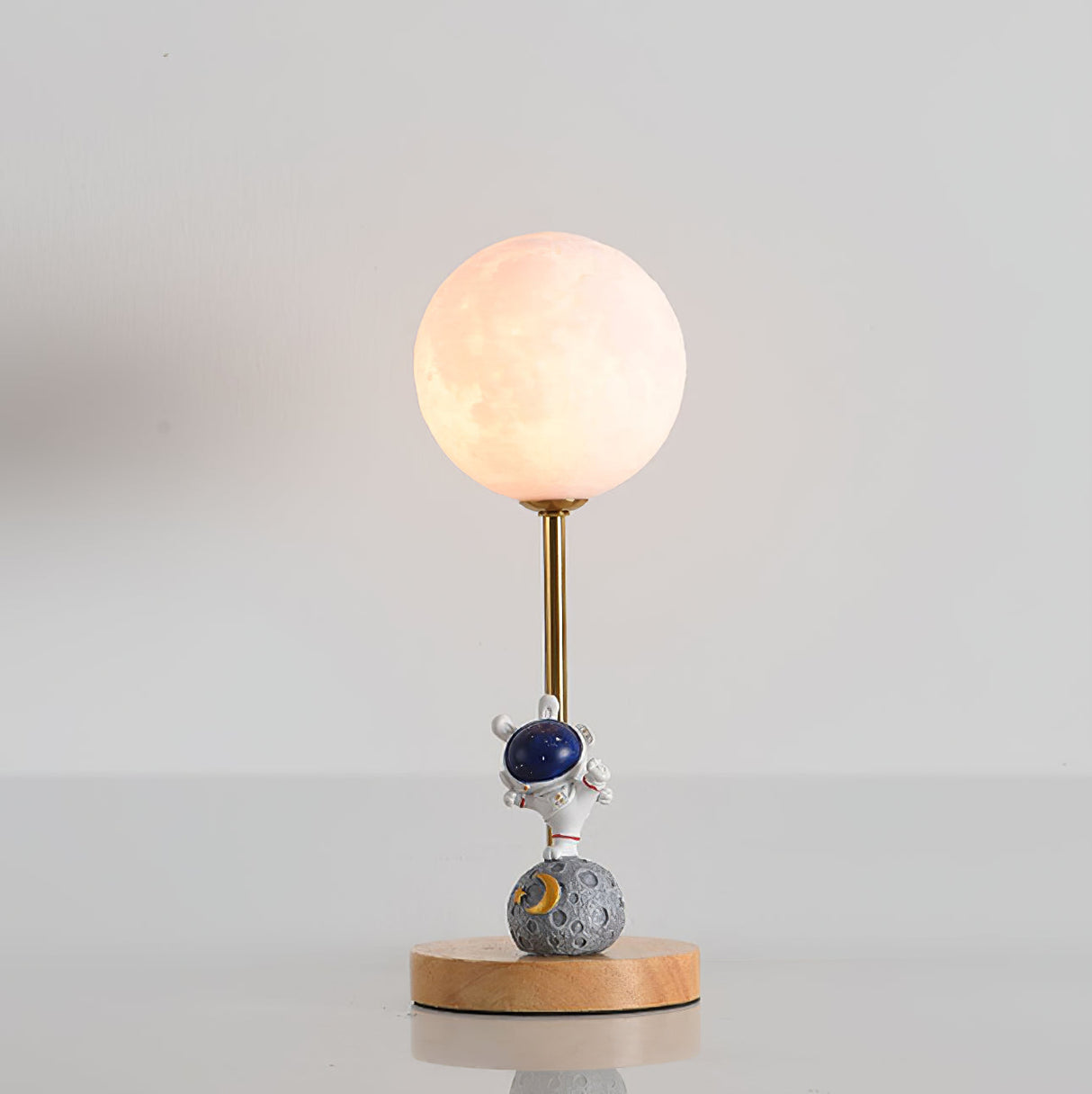 Moon Shape Table Lamp LED Astronaut Design - Product detail 35