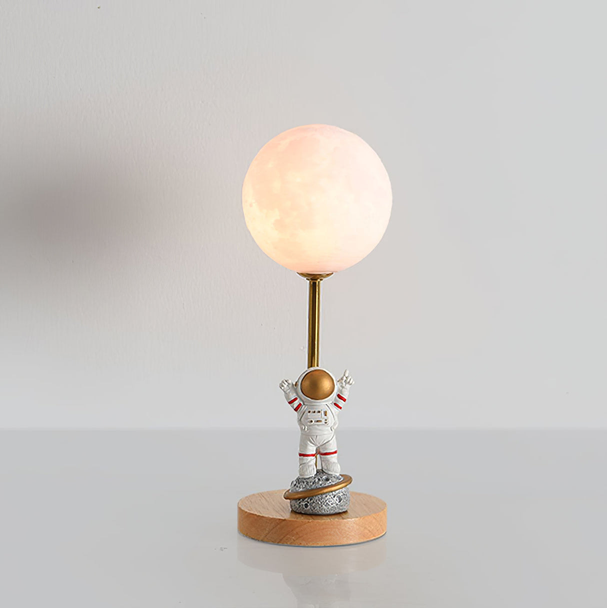 Moon Shape Table Lamp LED Astronaut Design - Product detail 32