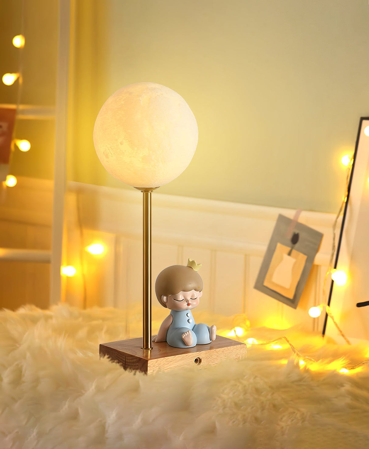 Moon Shape Table Lamp LED Astronaut Design - Product detail 8