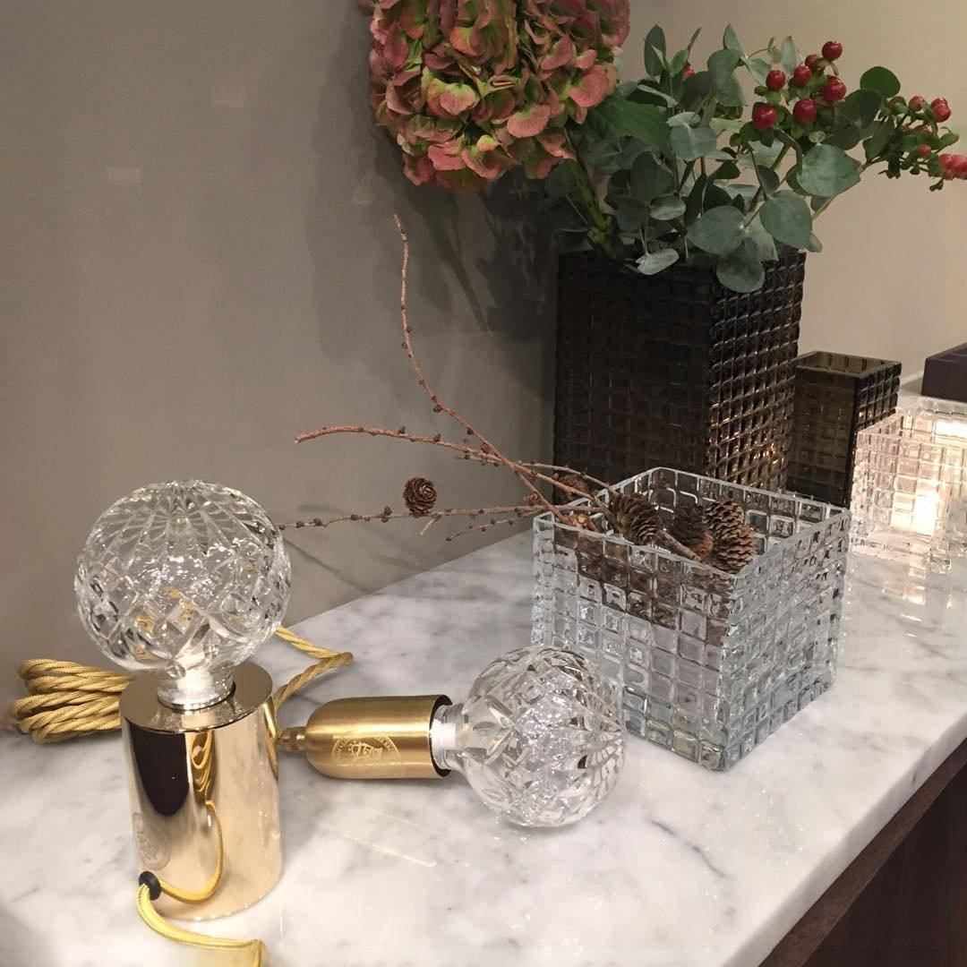 Crystal Table Lamp Brass Base with Cut Glass Shade - Product detail 21