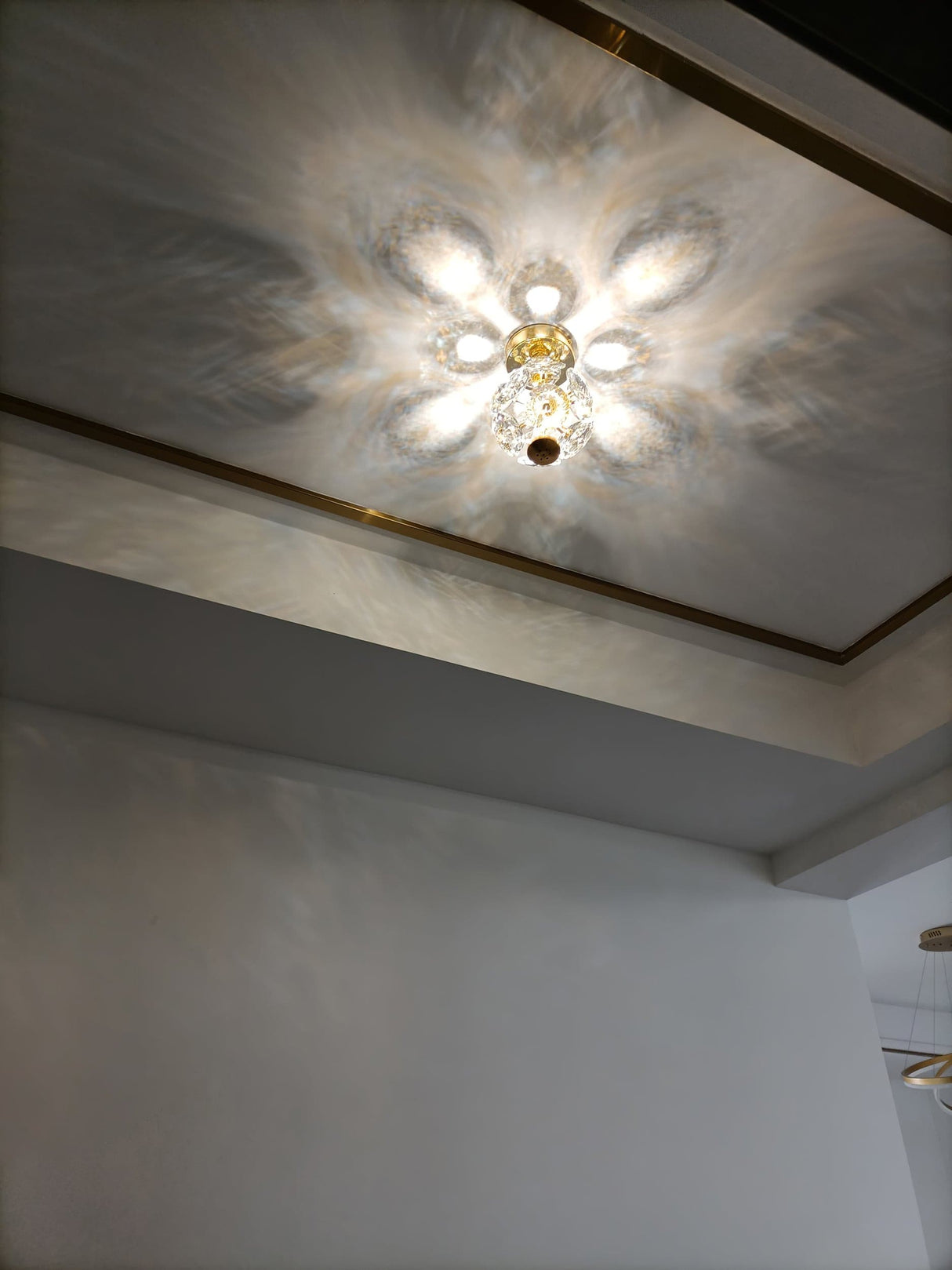 Crystal Sphere Ceiling Light Gold Frame Glass Globe Design - Product detail 11