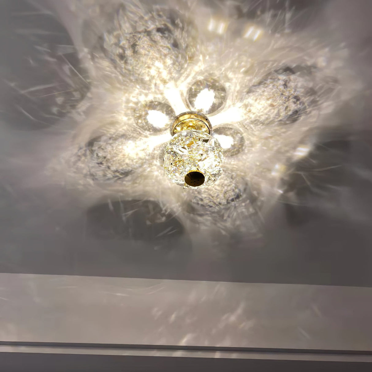 Crystal Sphere Ceiling Light Gold Frame Glass Globe Design - Product detail 9