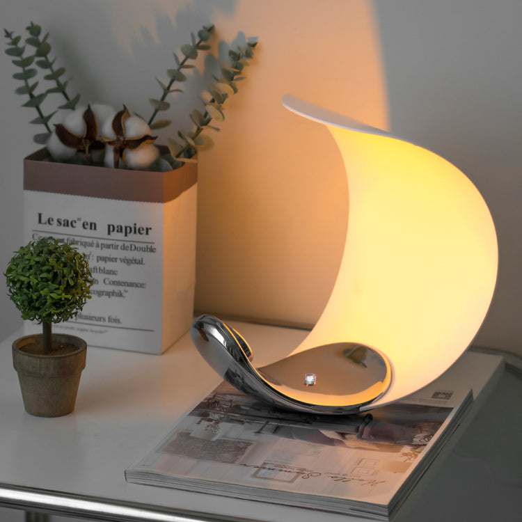 Modern Curl Table Lamp White Aluminum Design - Product example