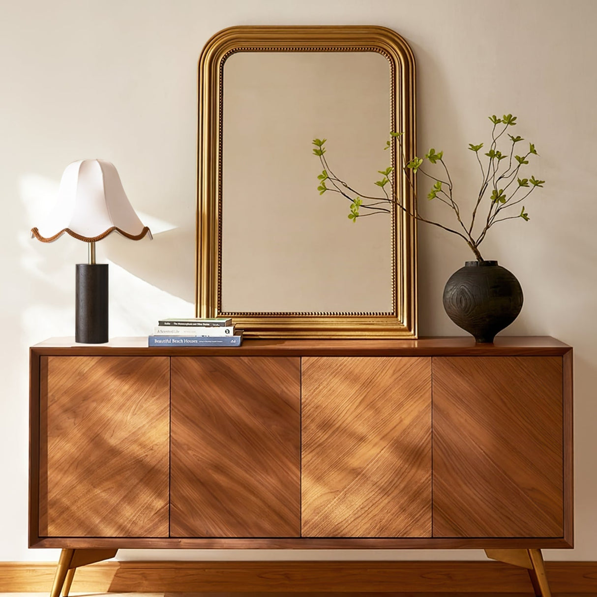 Vintage Table Lamp Scalloped Shade With Wooden Base - Product detail 10