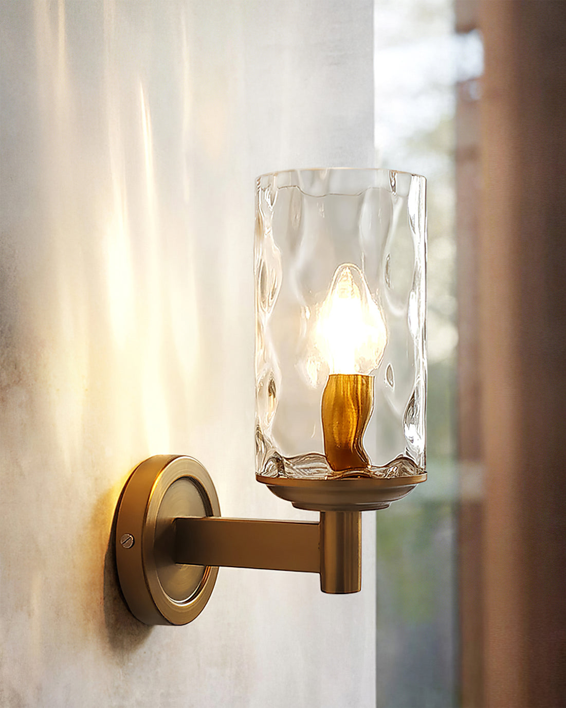 Modern Glass Wall Light Textured Crystal Shade with Brass Finish - Product detail 11