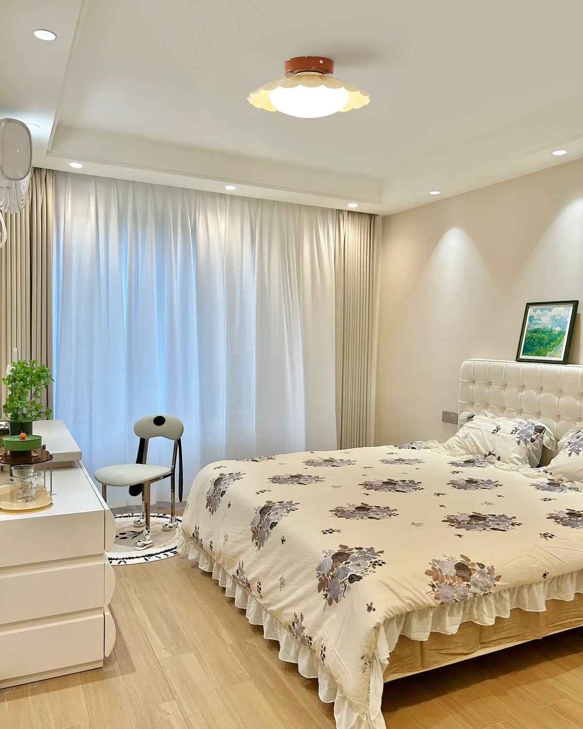 Modern Ceiling Light Floral Petal Design With Walnut Accent - Product detail 14