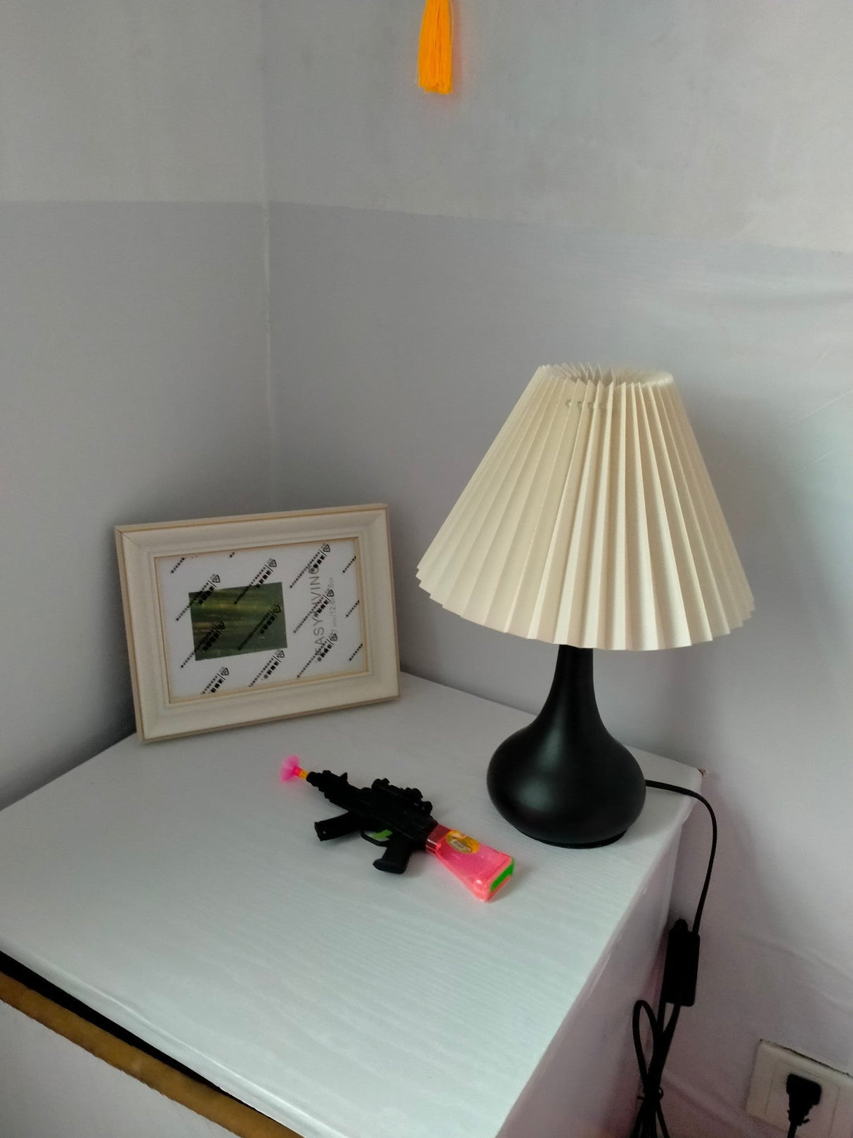 Modern Table Lamp Black Base With Pleated Shade - Product detail 27