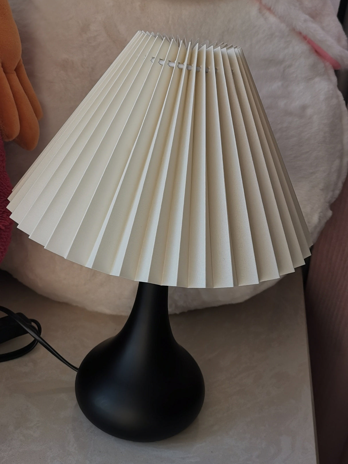Modern Table Lamp Black Base With Pleated Shade - Product detail 29