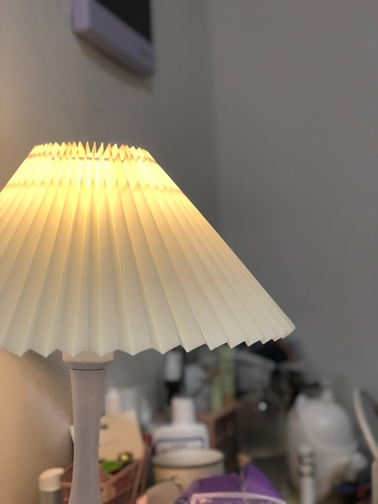 Modern Table Lamp Black Base With Pleated Shade - Product detail 35