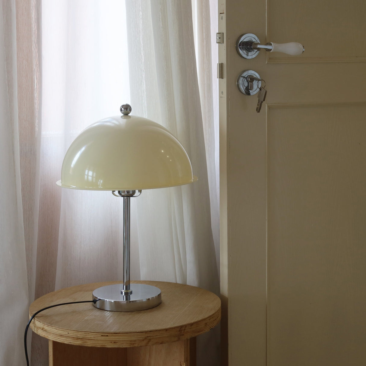 Modern Table Lamp Aqua Dome Shade With Chrome Base - Product detail 12