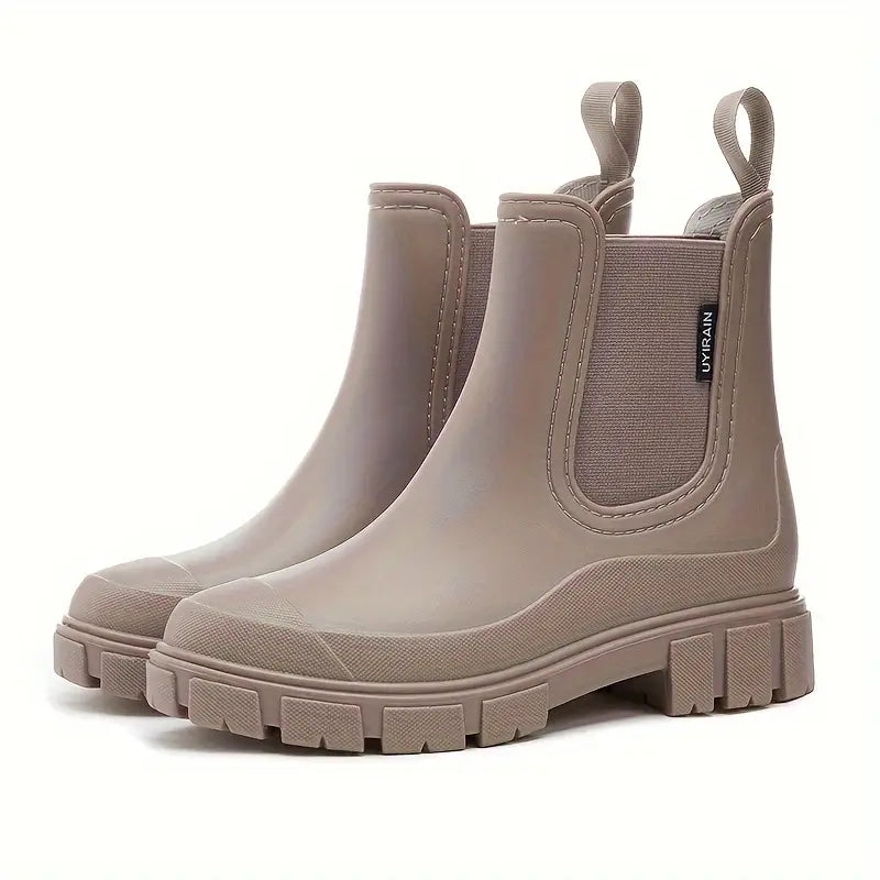 Waterproof Chelsea Boots Chunky Platform Sole Design - Detailed view