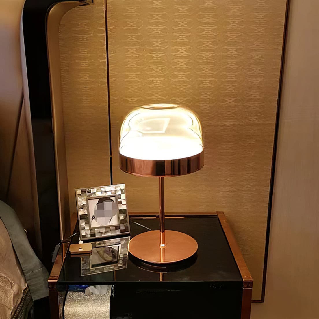 Modern LED Table Lamp Glass Dome with Copper Finish - Product detail 27