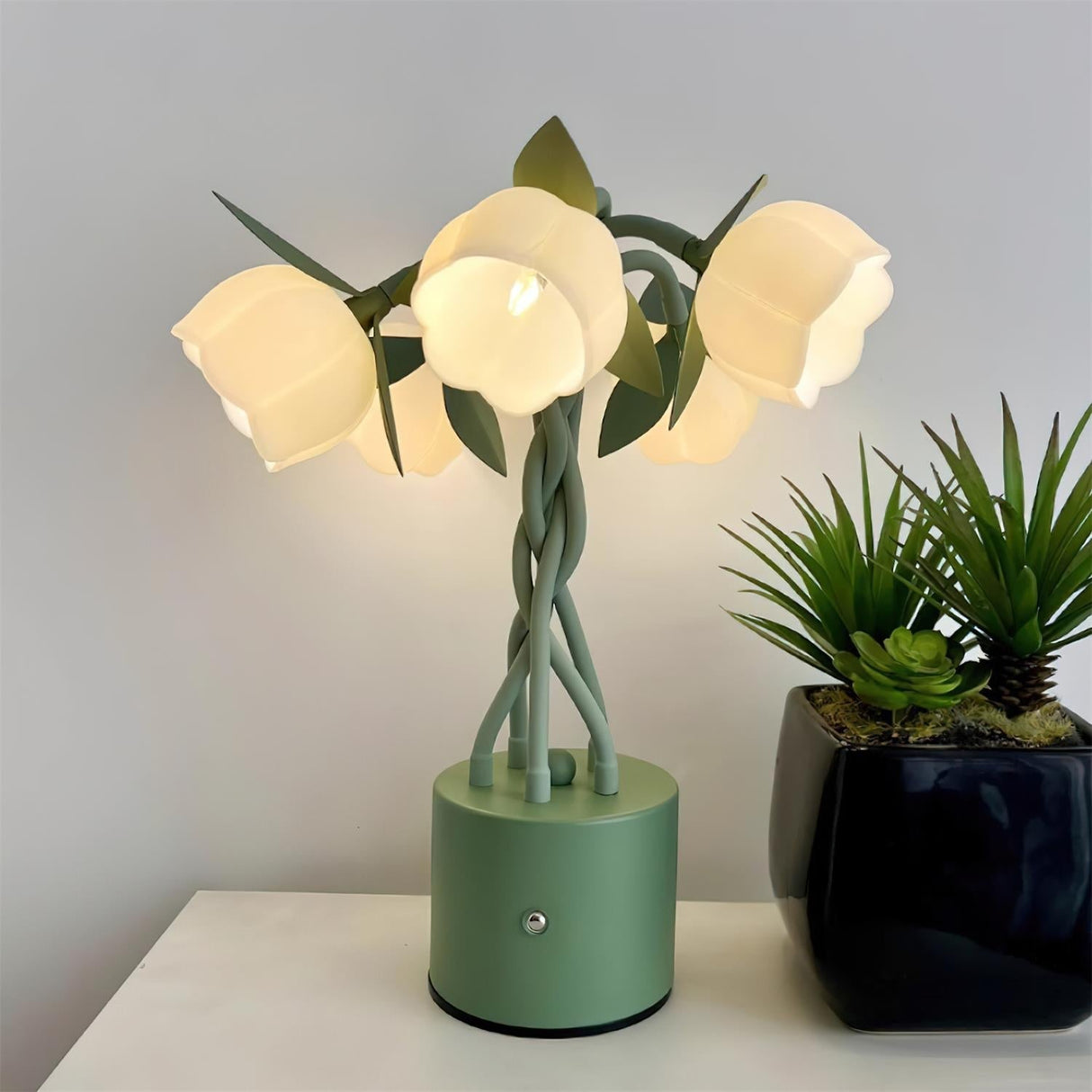 Floral Table Lamp White Tulip Design With Green Base - Product detail 7