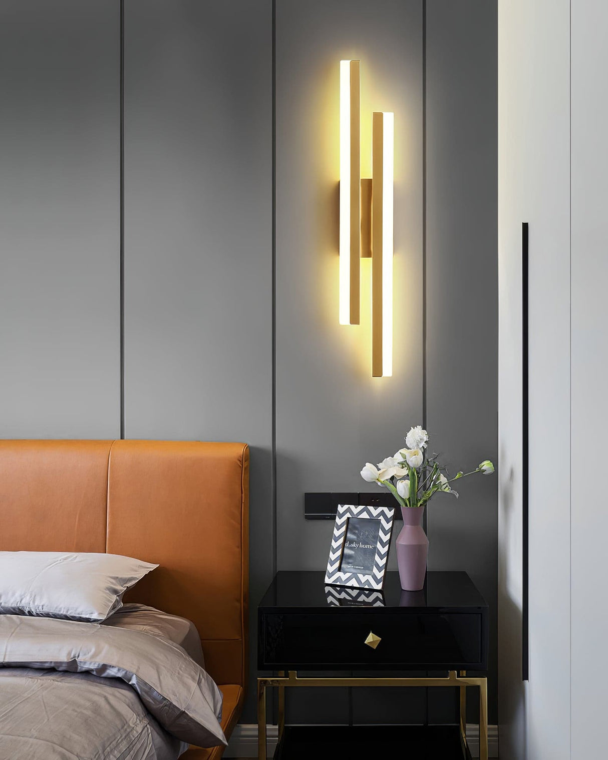 Modern LED Wall Lamp Minimalist Black White Design - Product detail 9