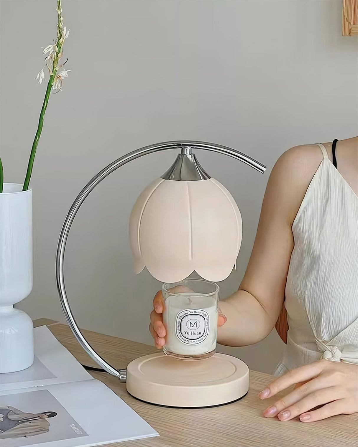 Floral Table Lamp Pink Petal Shade With Candle Warmer - Product detail 5