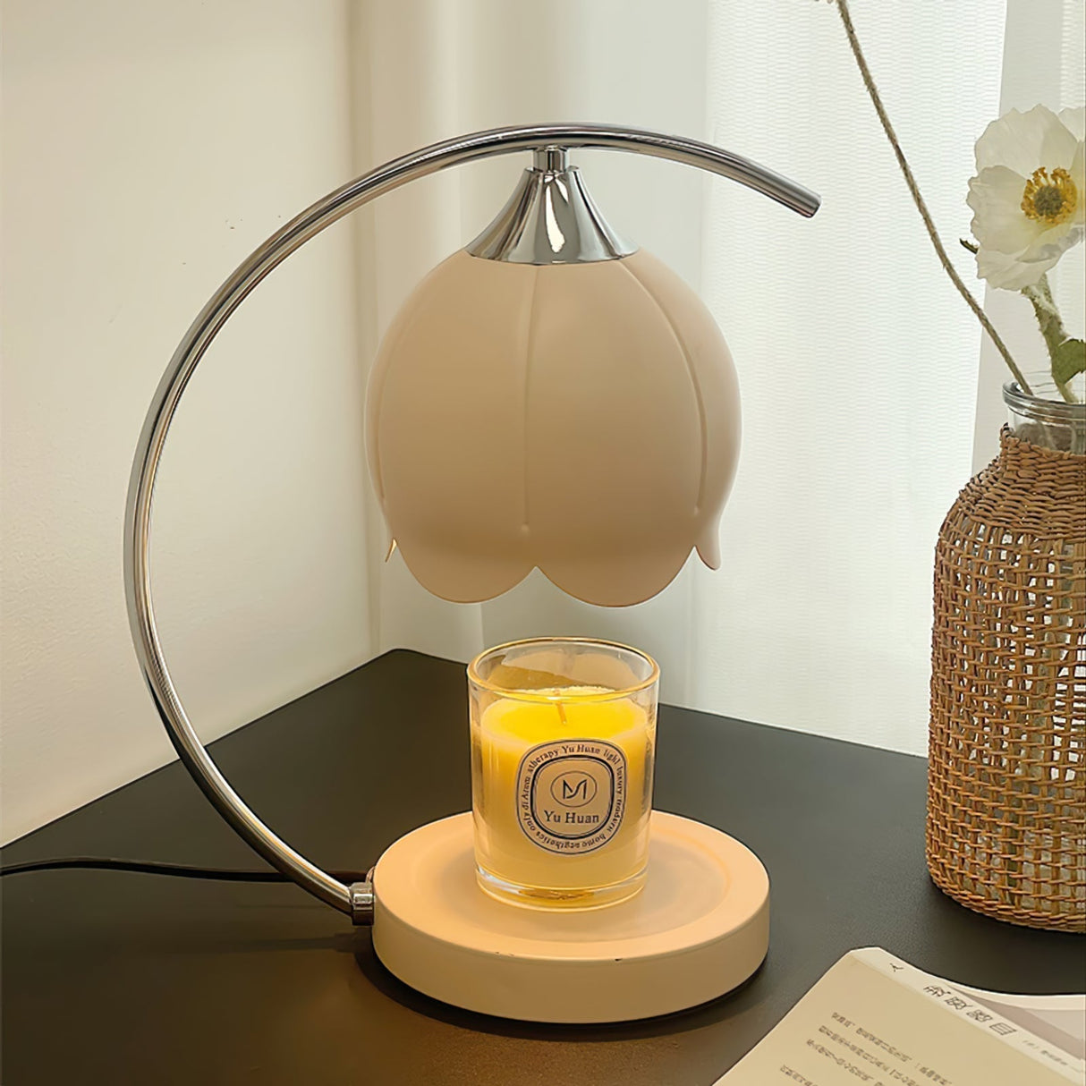 Floral Table Lamp Pink Petal Shade With Candle Warmer - Product detail 12