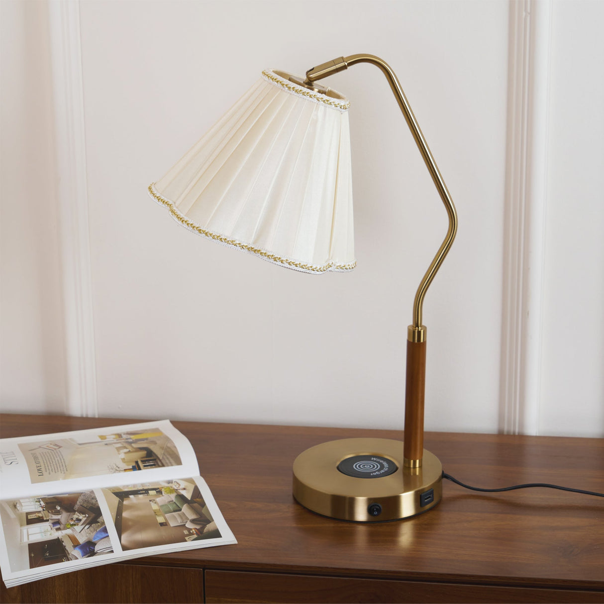 Vintage Table Lamp Brass Base with Pleated Shade - Product detail 11