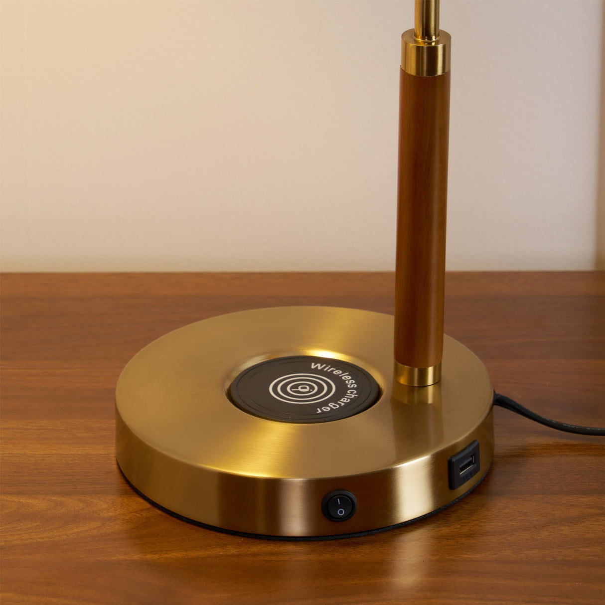 Vintage Table Lamp Brass Base with Pleated Shade - Product detail 14