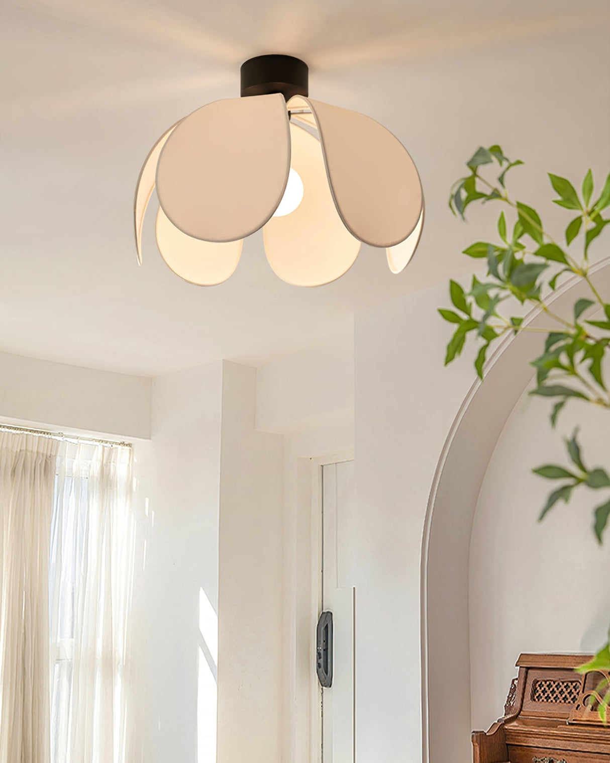 Modern Floral Ceiling Light White Petal Design - Product detail 6