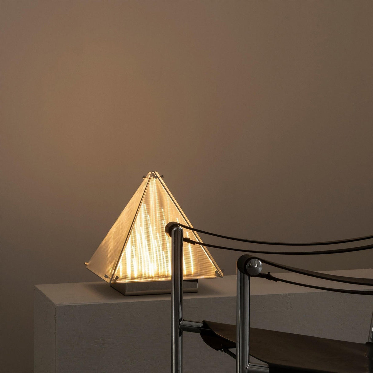 Modern Triangle Table Lamp Glass LED Design - Product detail 5