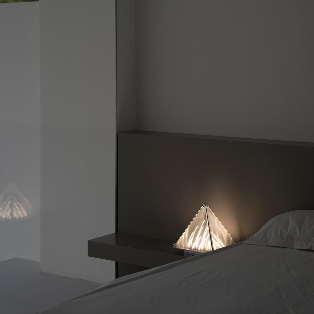 Modern Triangle Table Lamp Glass LED Design - Product detail 15