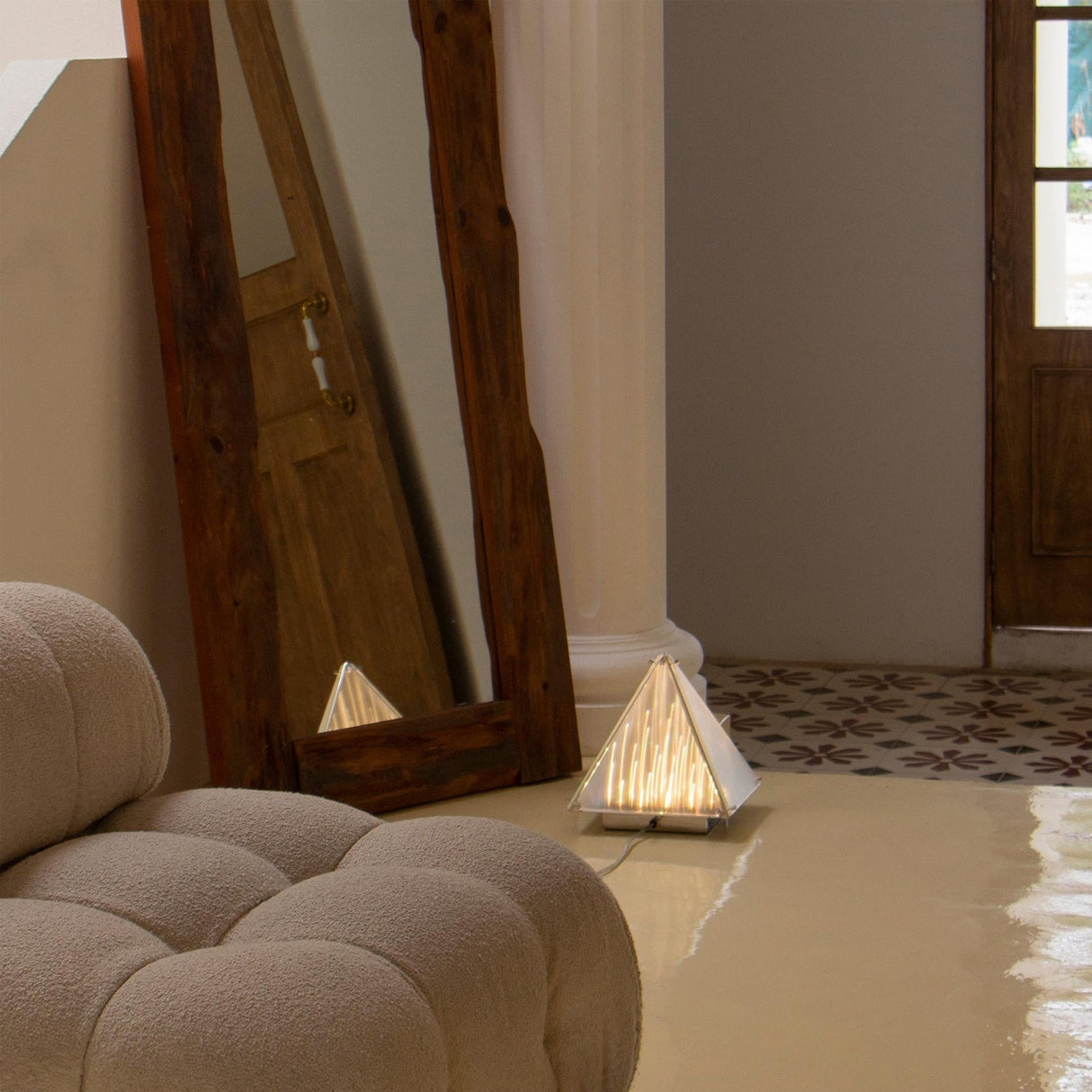 Modern Triangle Table Lamp Glass LED Design - Product detail 7