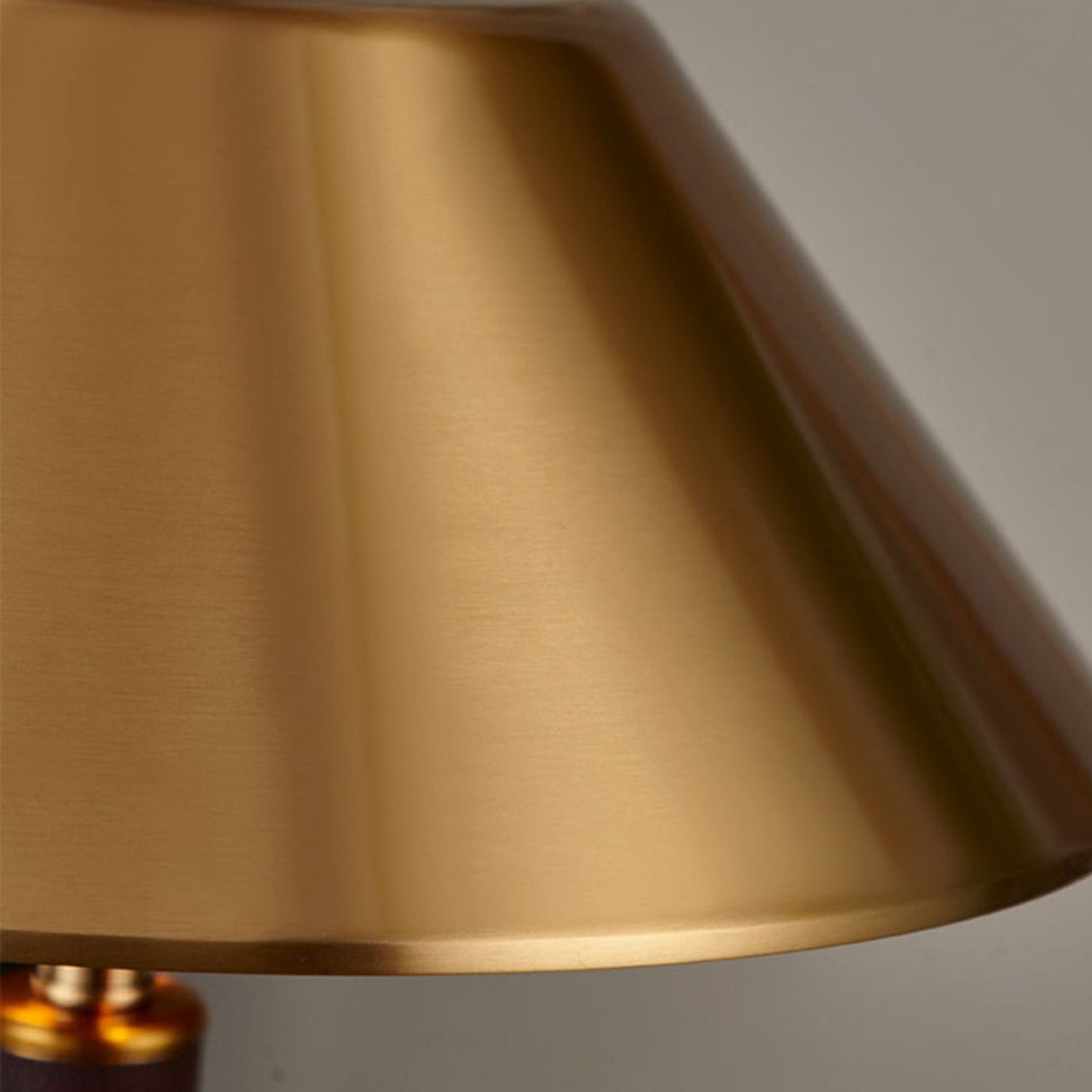 Modern Table Lamp Black and Gold Metal Design - Product detail 12