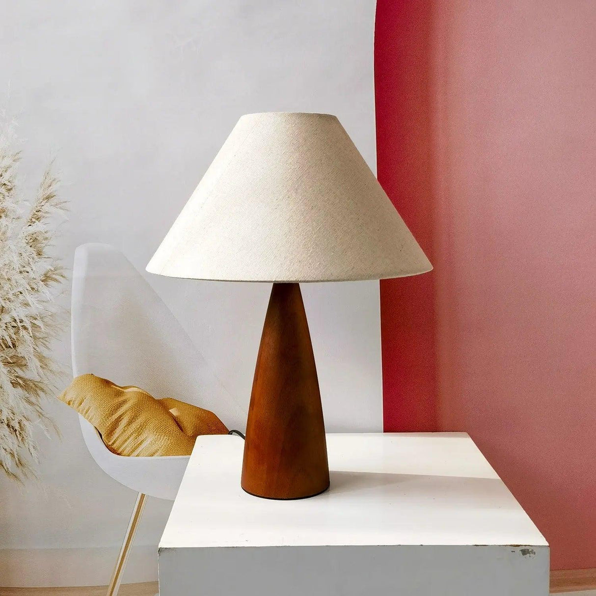 Retro Solid Wood Table Lamp Conical Shade With Stitched Detail - Product detail 6