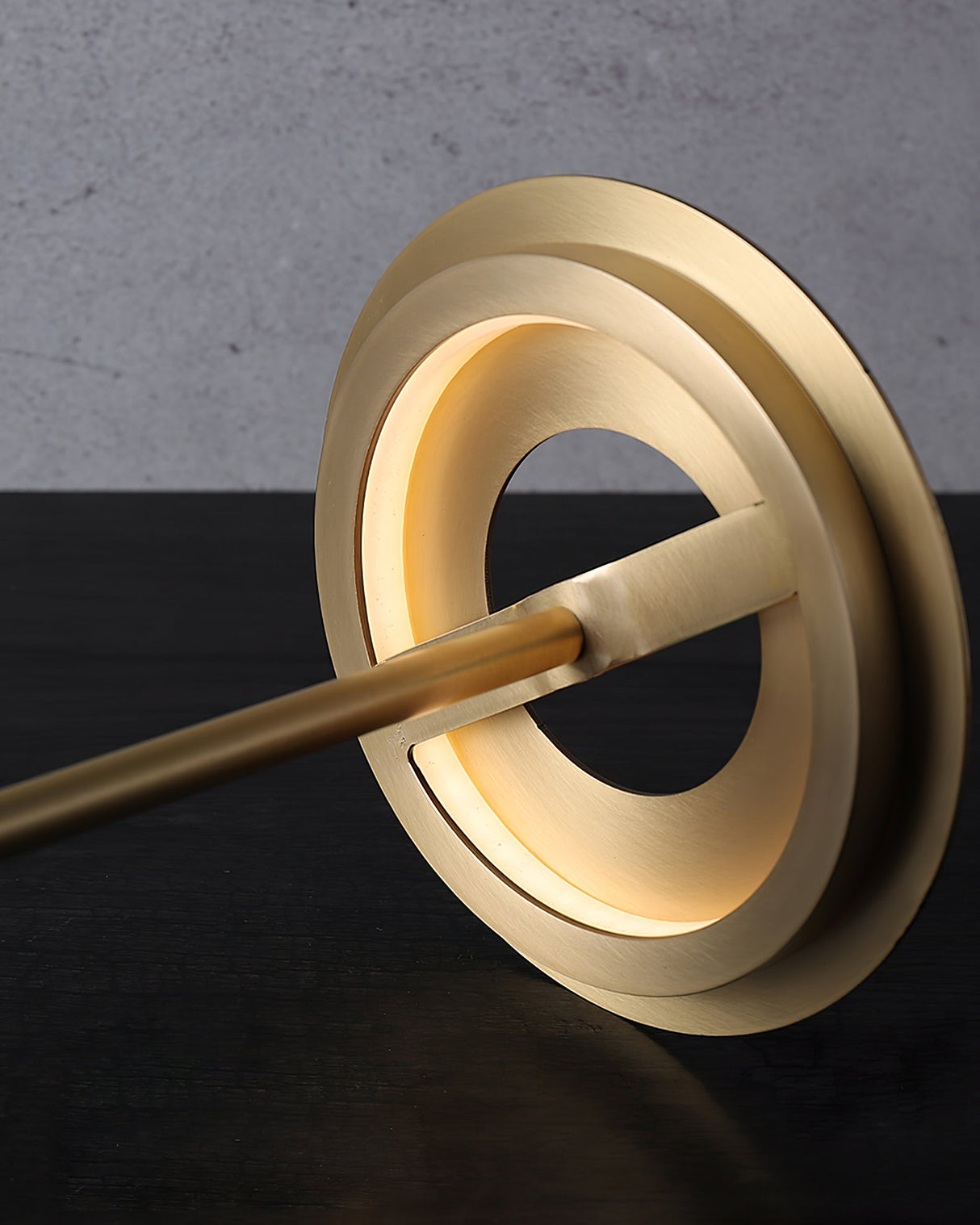 Modern Metal Table Lamp Floating Disc Design - Product detail 27