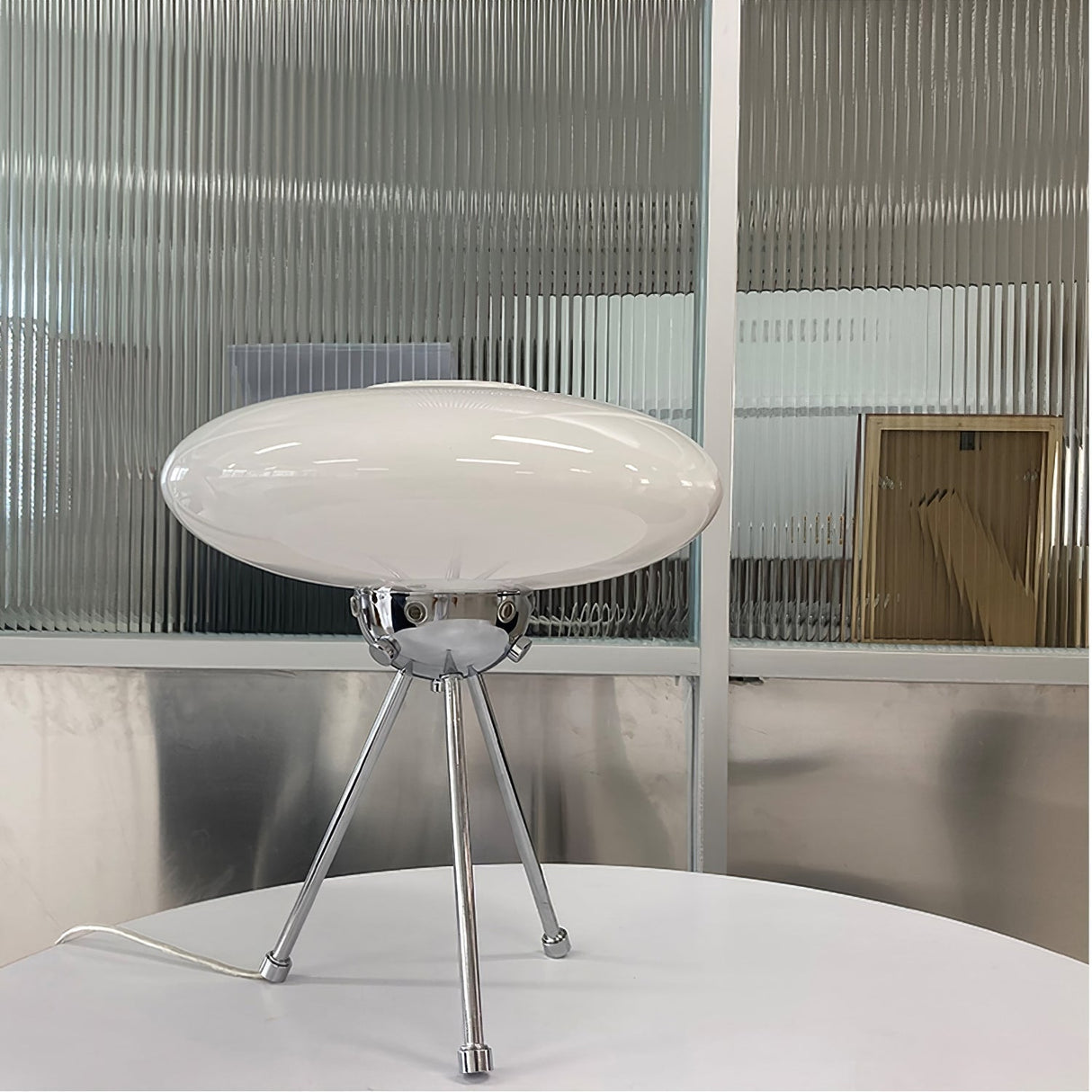 Modern Glass Table Lamp UFO Dome Design - Product detail 5