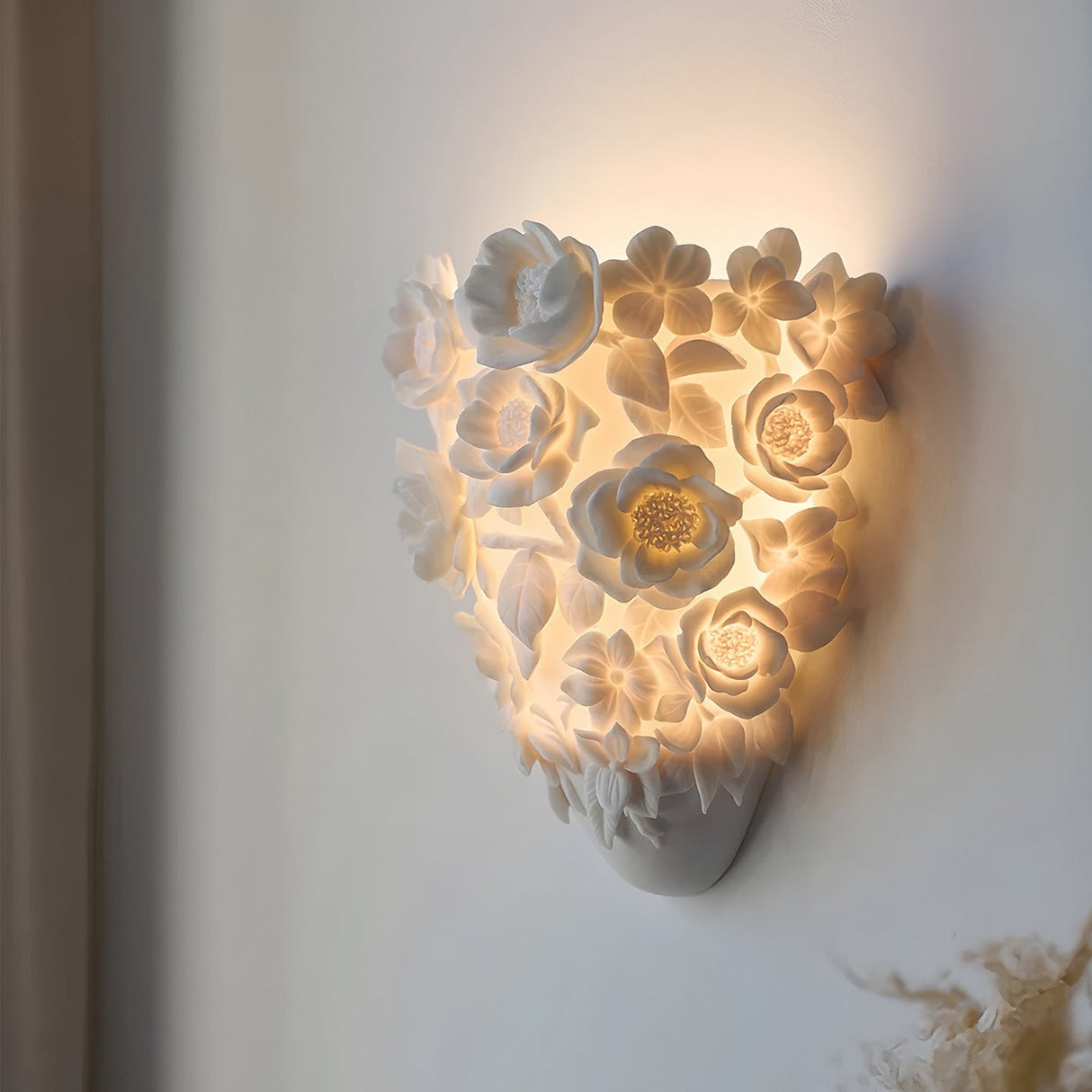 Floral Wall Light Ceramic Blossom Design - Product showcase