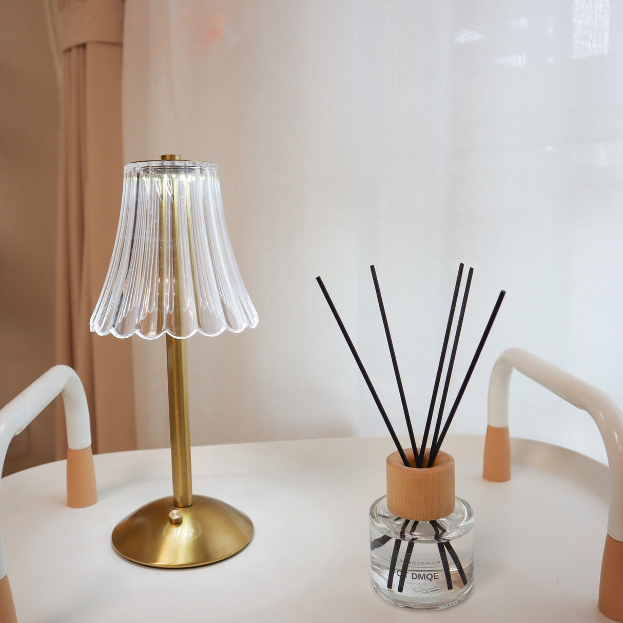 Modern Table Lamp Crystal Glass Shade With Gold Base - Product detail 17