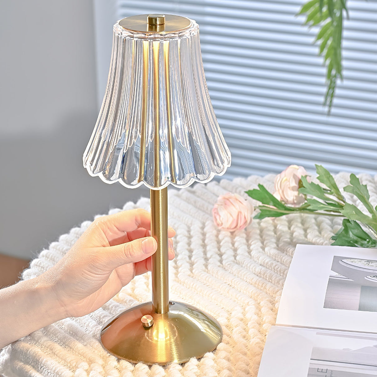 Modern Table Lamp Crystal Glass Shade With Gold Base - Detailed view