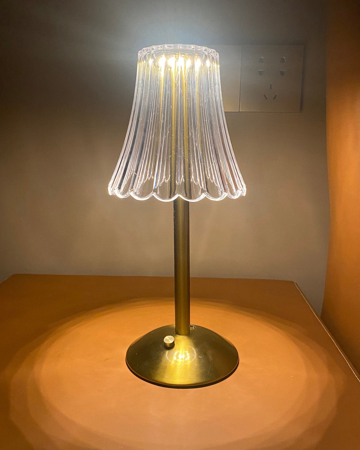 Modern Table Lamp Crystal Glass Shade With Gold Base - Product detail 30