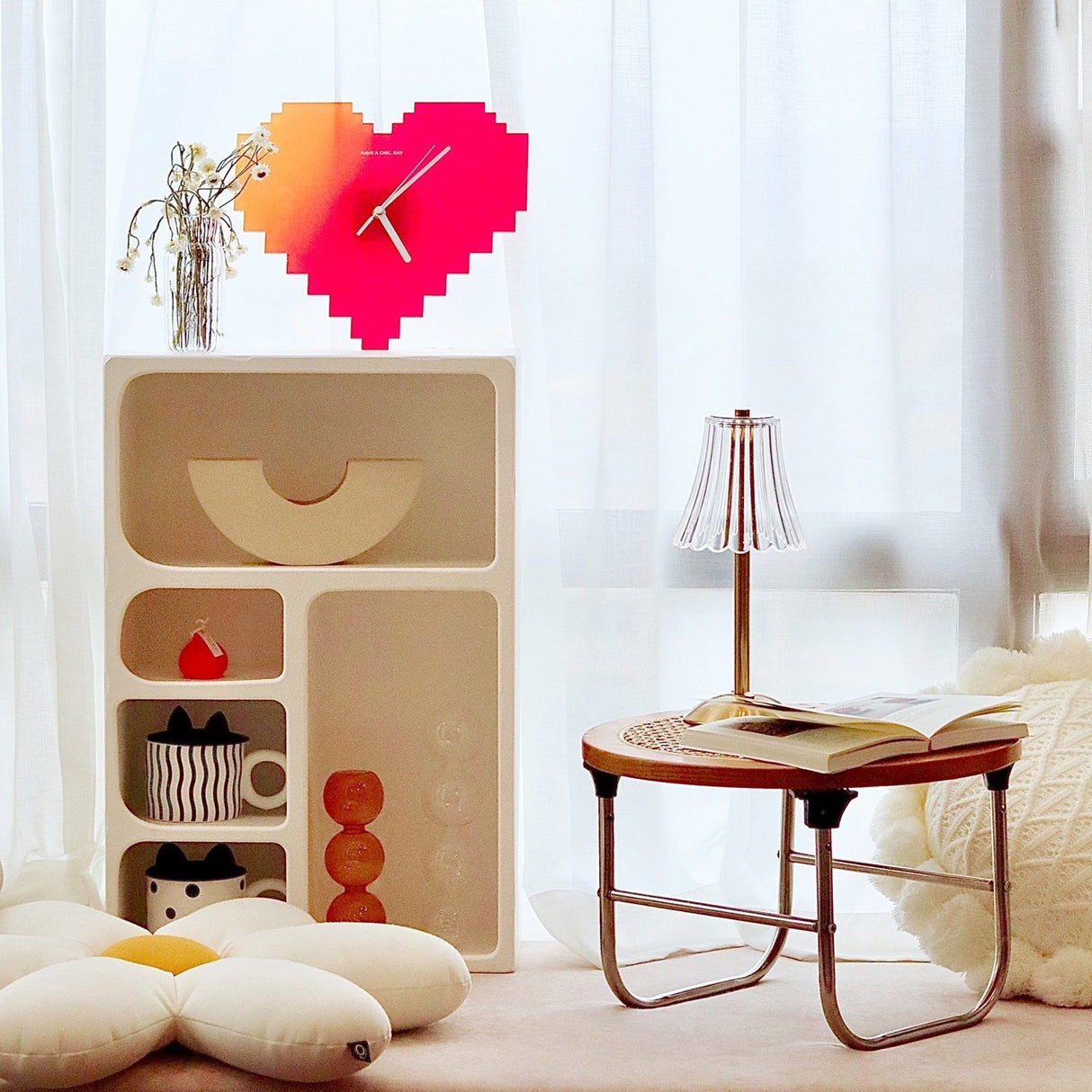 Modern Table Lamp Crystal Glass Shade With Gold Base - Product detail 8