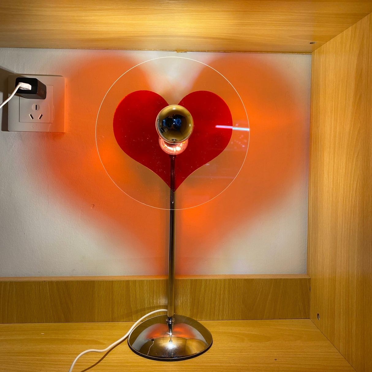 Heart LED Table Lamp Modern Rechargeable Metal Design - Product detail 17