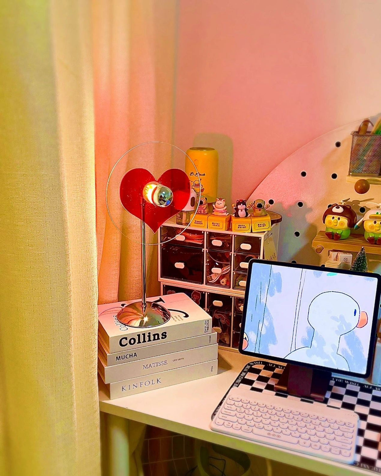 Heart LED Table Lamp Modern Rechargeable Metal Design - Product detail 35