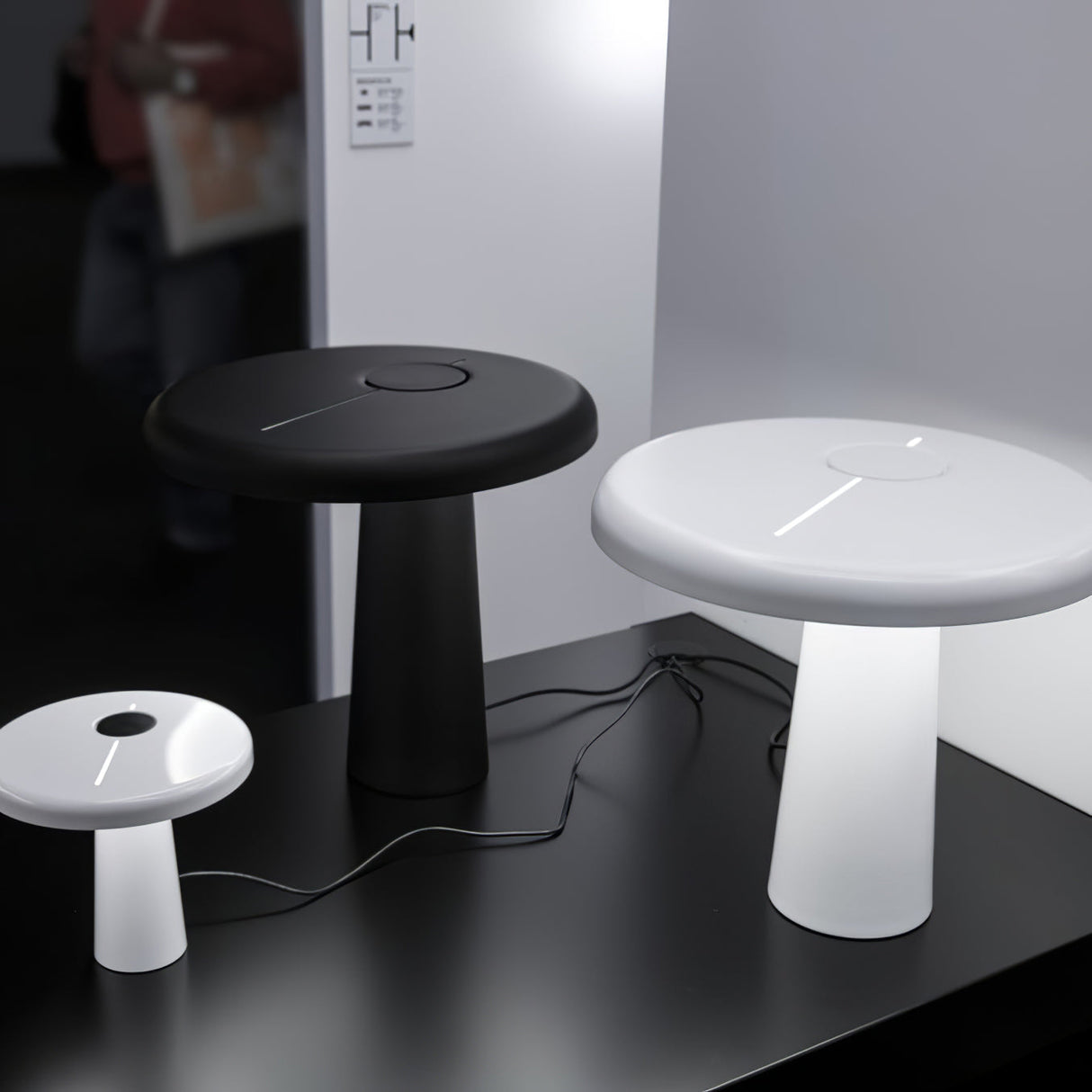 Modern LED Table Lamp Asymmetric Circular Design - Product detail 11