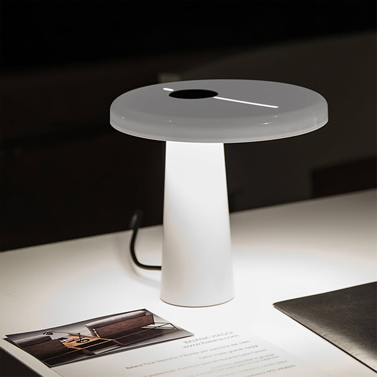 Modern LED Table Lamp Asymmetric Circular Design - Product detail 17