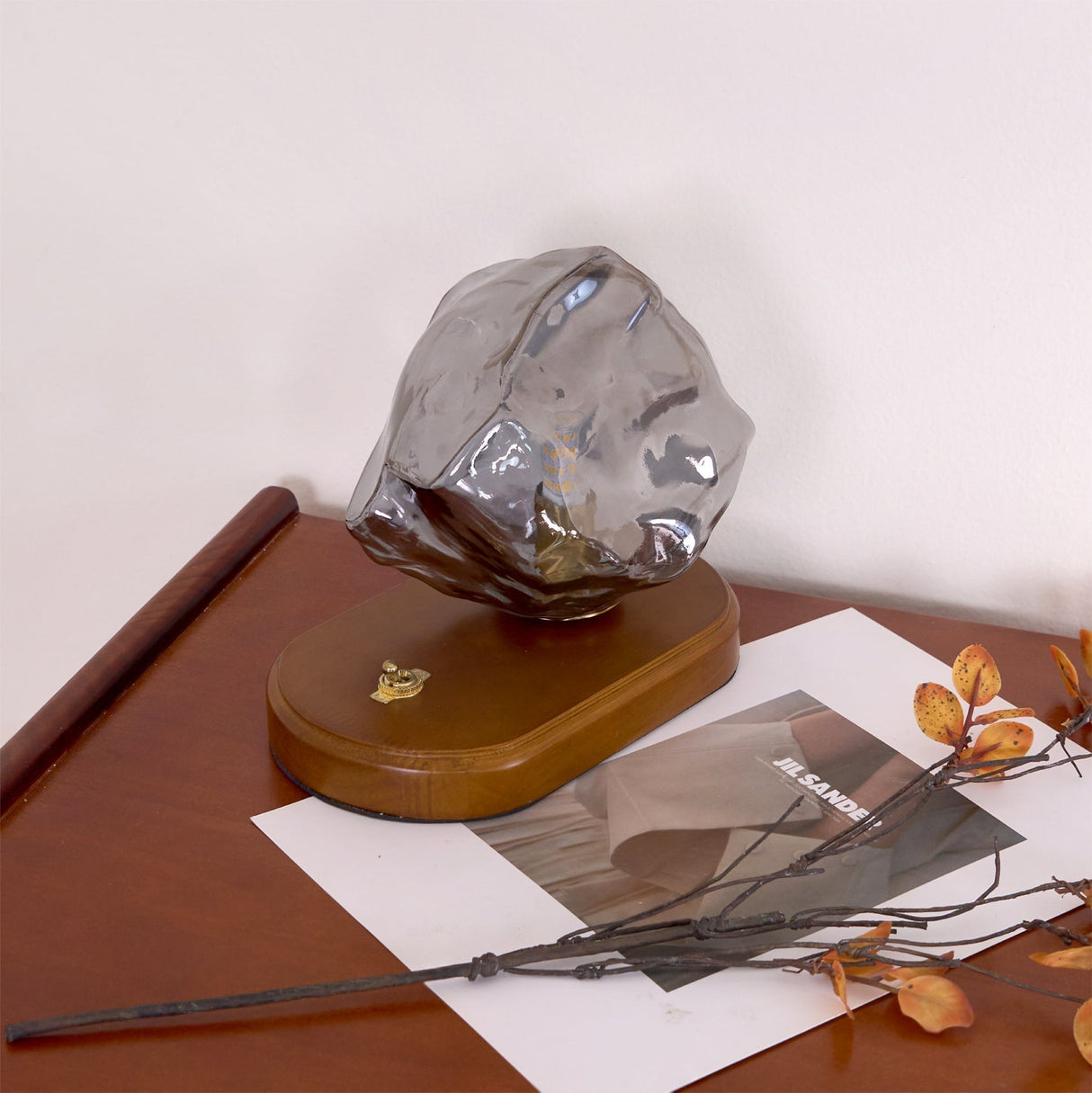 Vintage Table Lamp Amber Glass Wood Base Design - Product detail 23