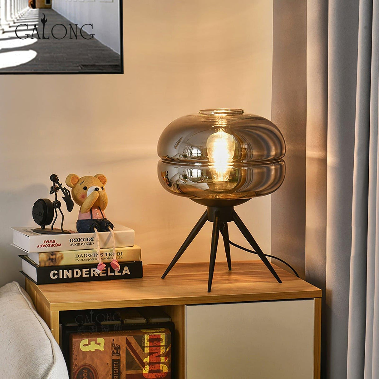 Modern Glass Table Lamp Smokey Dome with Tripod Base - Product detail 18