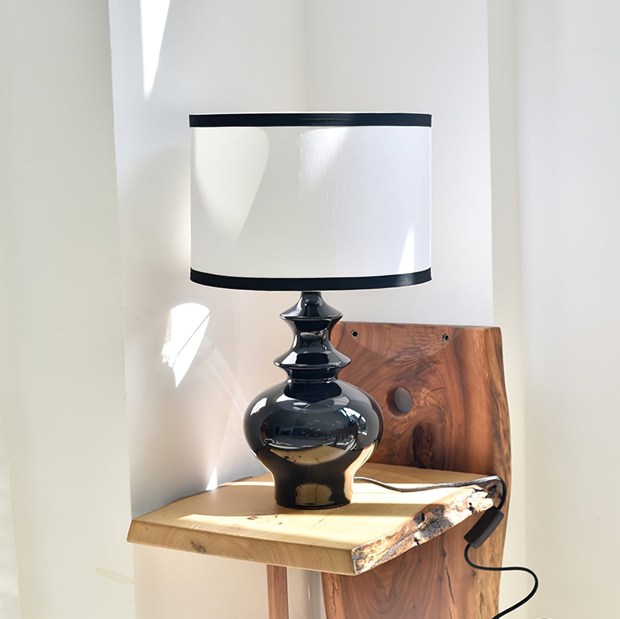 Ceramic Table Lamp Black Base White Shade Design - Detailed view