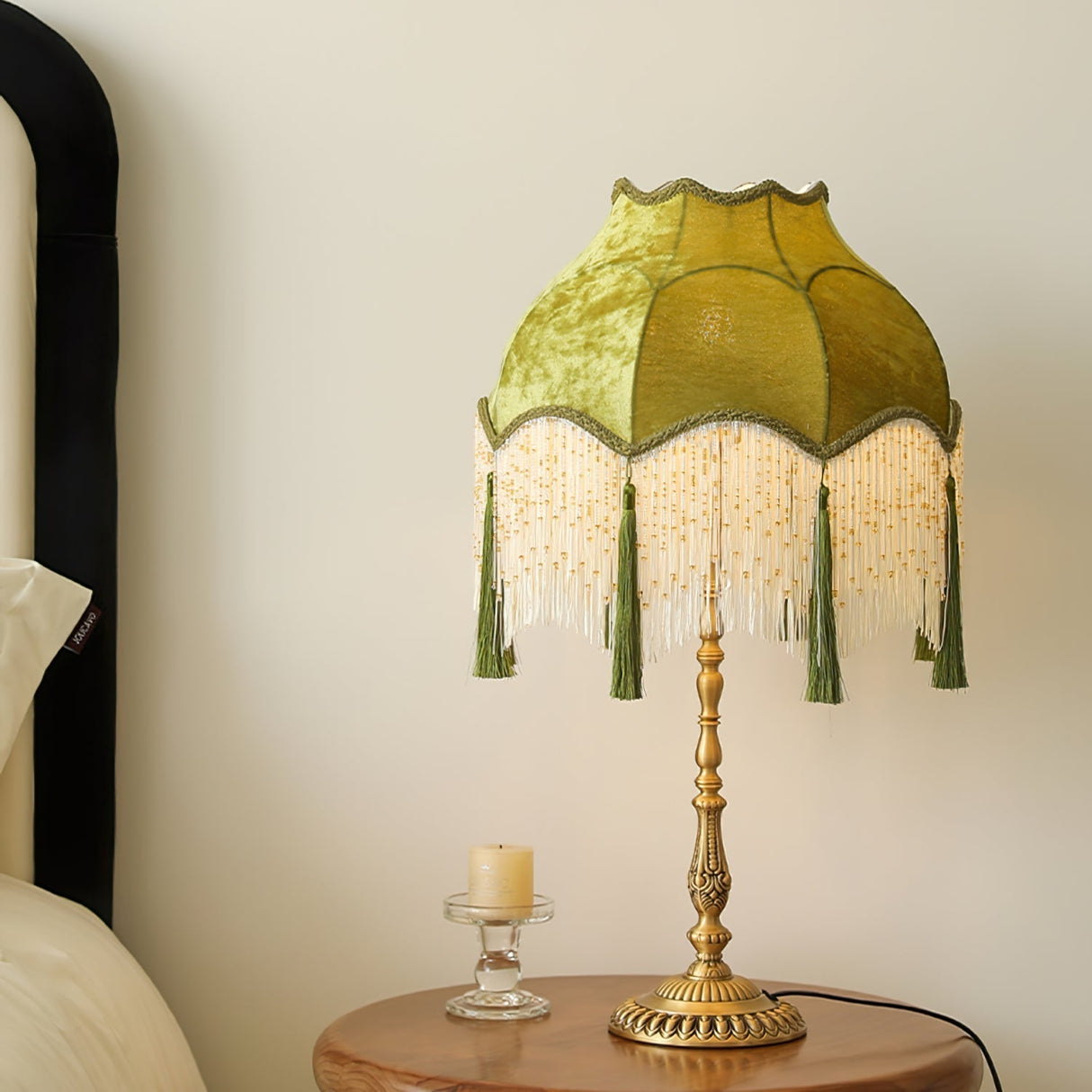Vintage Table Lamp Green Fabric Shade With Fringes - Product detail 4