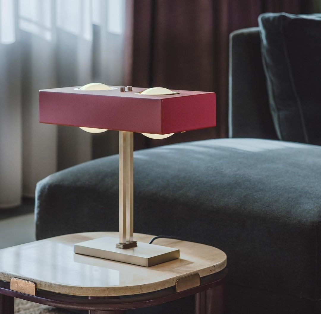 Modern Table Lamp Metal Base with Black Shade - Product detail 19