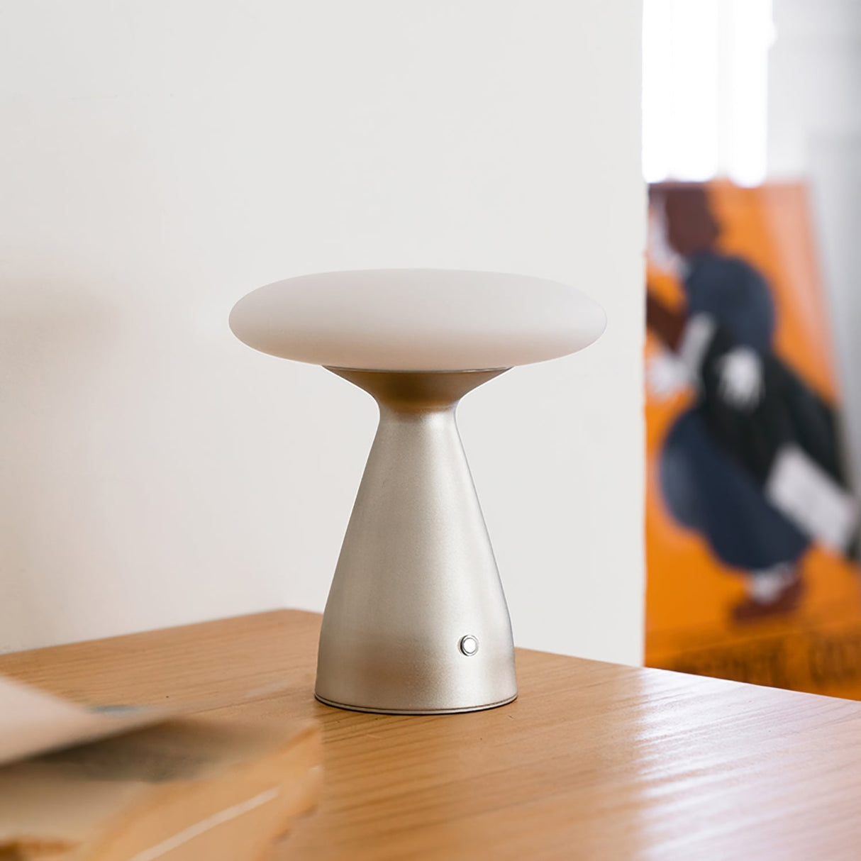 Modern LED Table Lamp  Wireless Metal Glass Design - Product detail 5